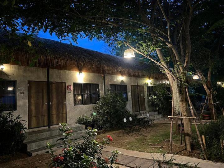 Naga Tara Boutique Resort Phayao Bagian luar foto