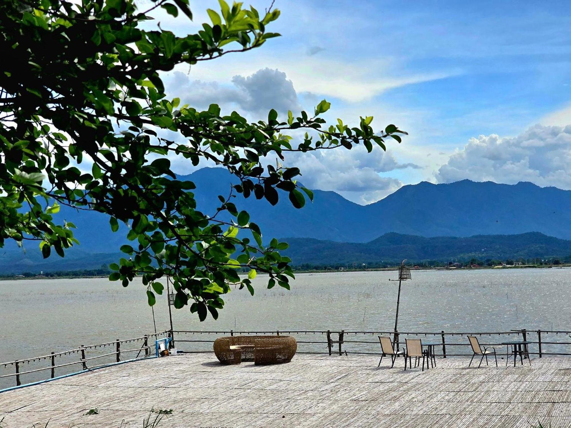 Naga Tara Boutique Resort Phayao Bagian luar foto