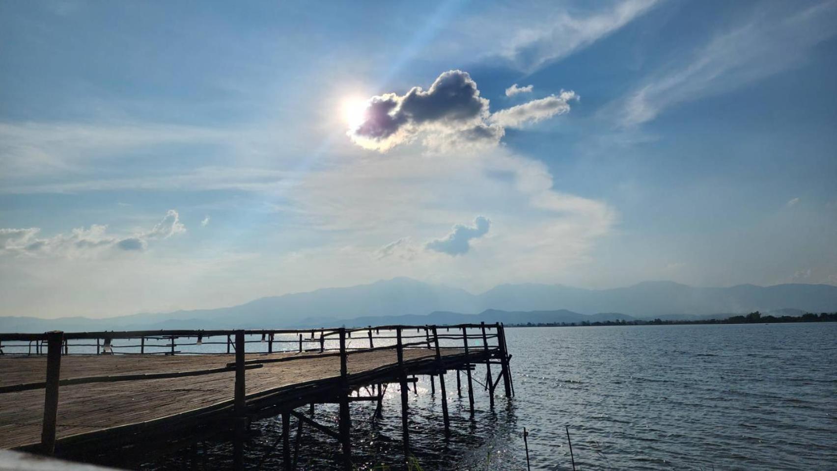 Naga Tara Boutique Resort Phayao Bagian luar foto